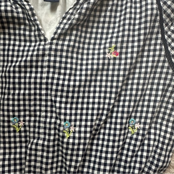Gap Kids L Gingham Capsleeve Dress With Embroidered Flowers And Checkered Print - Picture 12 of 12
